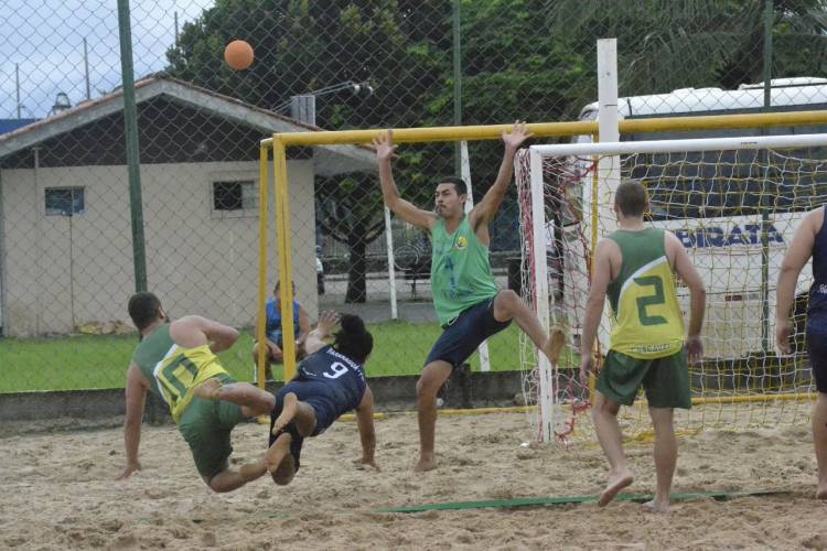 AHPA/SESPOR participa da Copa Paraná de Handebol de Areia