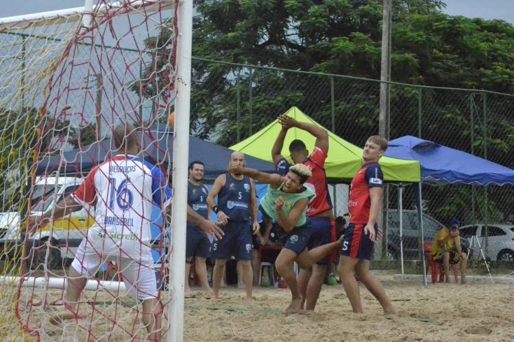 AHPA/SESPOR participa da Copa Paraná de Handebol de Areia