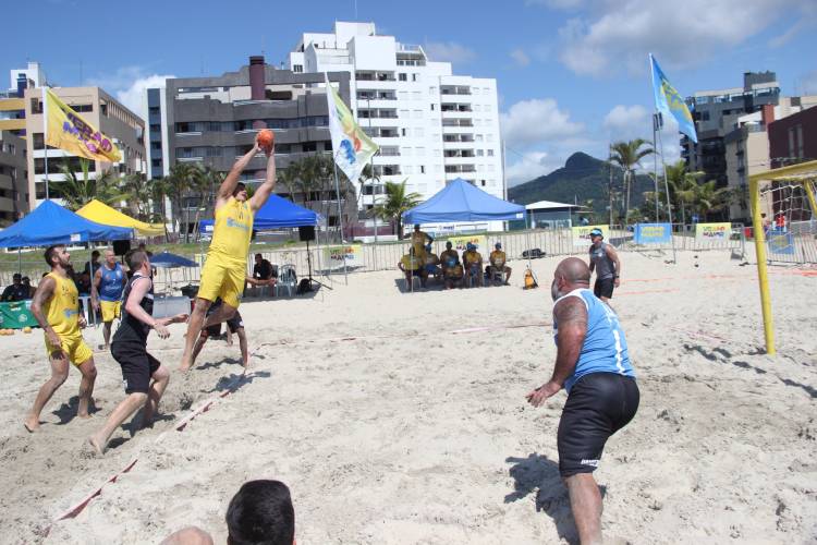 AHPA/SESPOR disputa Finais do Paranaense de Beach Handball