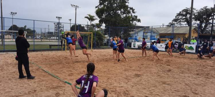 Handebol de Praia agitou Aeroparque neste domingo