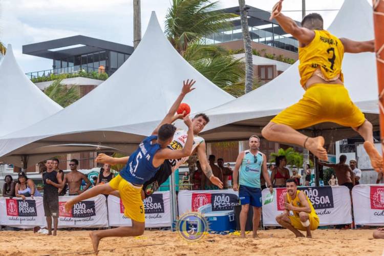 AHPA/SESPOR/SICOOB/Bananina é a 4ª melhor equipe do Brasil no Handebol de Praia