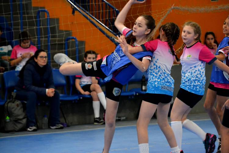 Sucesso, essa é a palavra que define como foi a 2ª edição do Festival Parnanguara de Mini-Handebol neste sábado