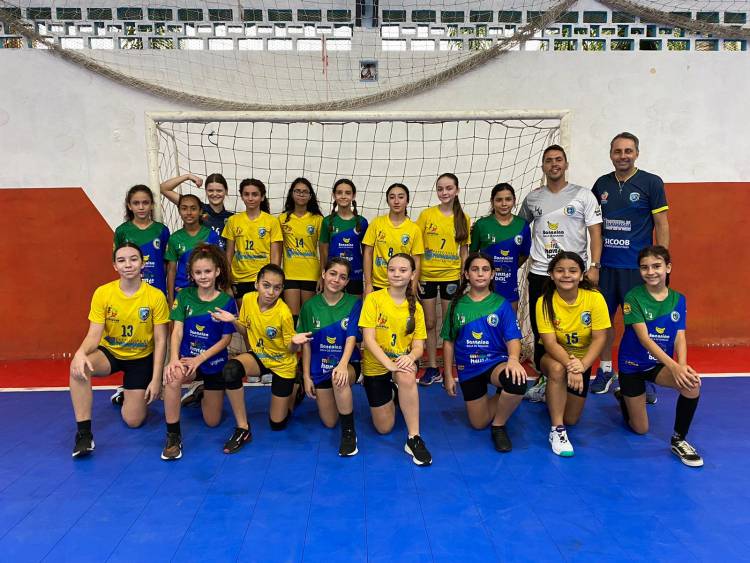 Equipes Infantil da AHPA/SESPOR/SICOOB vencem amistosos neste sábado