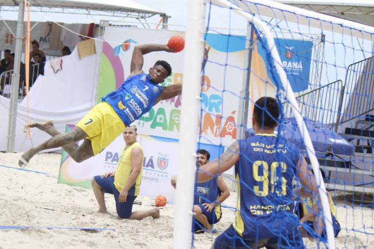 AHPA/SESPOR/SICOOB participa neste final de semana da 1ª Etapa do Paranaense de Handebol de Praia.