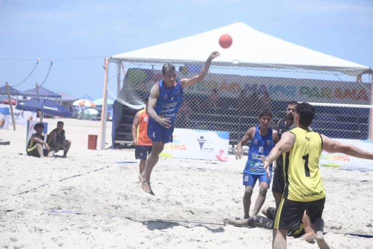 AHPA/SESPOR/SICOOB participa neste final de semana da 1ª Etapa do Paranaense de Handebol de Praia.