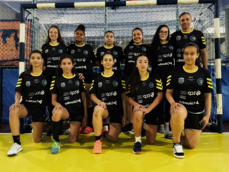 4 jogos e 4 vitórias nesta terça-feira pela SuperLiga Escolar de Handebol