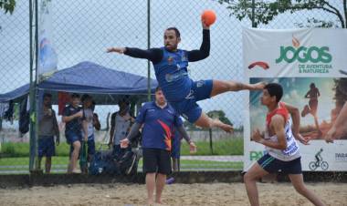 AHPA/SESPOR inicia disputa no Paranaense de Handebol de Praia