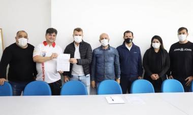 AHPA, Prefeitura de Paranaguá e Secretaria Municipal de Esportes firmam parceria