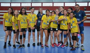 AHPA/SESPOR/SICOOB/Bananina é prata e bronze na Copa Paranaguá Infantil