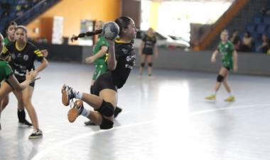 Equipes da AHPA/SESPOR/SICOOB/Paranaguá participam da Fase Regional dos 37º Jogos da Juventude do Paraná 2025