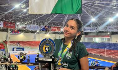 Rafaella Xavier, da AHPA/SESPOR/SICOOB/Paranaguá, conquista vice-campeonato brasileiro com a Seleção Paranaense Infantil