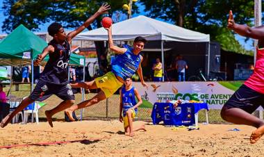 Paranaguá se prepara para defender título no Handebol de Praia na Fase Estadual dos 37º Jogos da Juventude do Paraná  2025