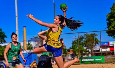 AHPA/SESPOR/SICOOB/Paranaguá disputa a 3ª etapa do Circuito Brasileiro de Handebol de Praia 2026 em Matinhos