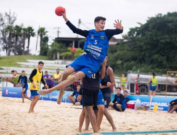 AHPA/SESPOR/SICOOB/Paranaguá estreia com força total na 1ª Etapa do Circuito Paranaense de Handebol de Praia 2025