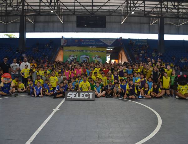 4ª edição do Festival Parnanguara de Mini-Handebol reúne 300 crianças e fortalece tradição em Paranaguá
