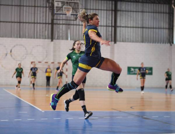 Equipe feminina 37+ da AHPA/SESPOR/SICOOB/Paranaguá disputa a Guaratuba Cup 2026