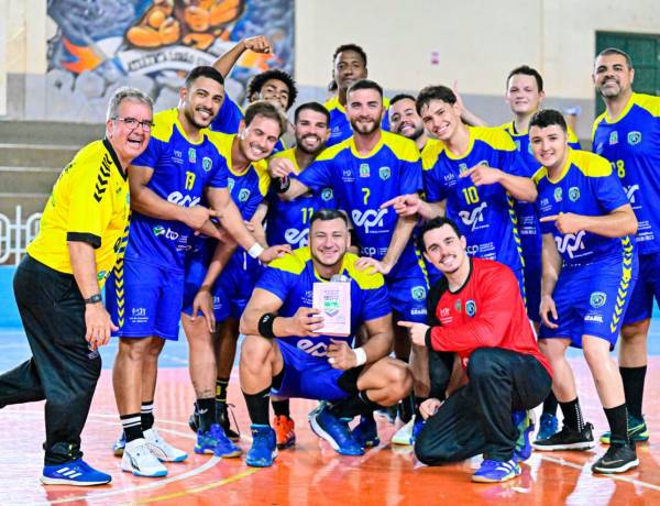 AHPA/SESPOR/SICOOB/Paranaguá mantém invencibilidade, vence em Toledo e vai decidir liderança contra Umuarama