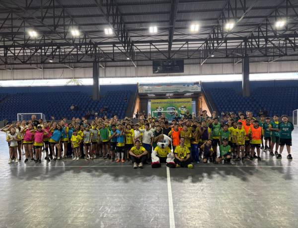2ª Etapa das Olimpíadas Escolares de Mini-Handebol 2026 reúne cerca de 150 crianças na Arena Albertina Salmon