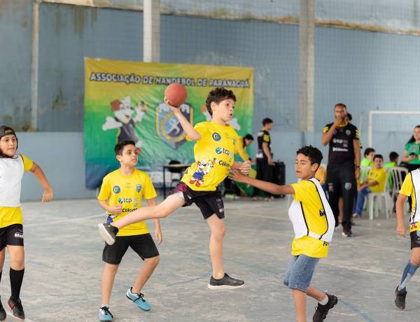 AHPA/SESPOR/SICOOB/Paranaguá levará 80 crianças ao Festival de Mini-Handebol em Curitiba