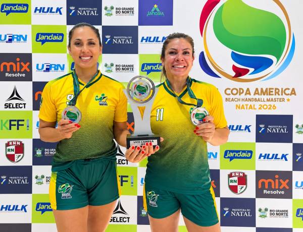 Atletas de Paranaguá são vice-campeãs da Copa América de Handebol Master