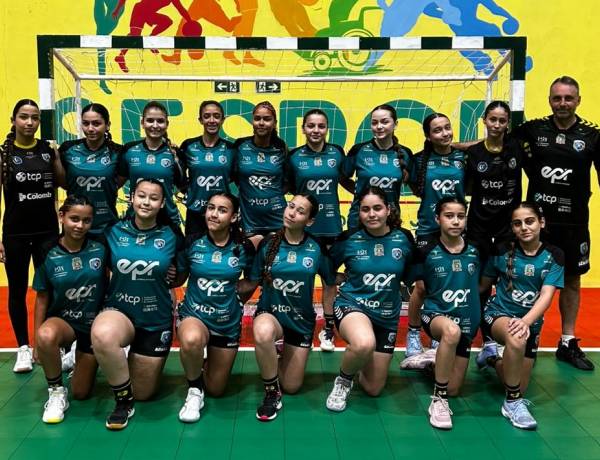 AHPA conquista vitória no feminino e promove intercâmbio entre equipes cadete e master em Paranaguá