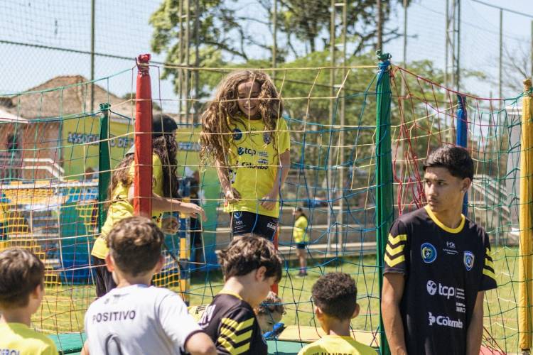 Festival das Crianças reúne 200 participantes do Projeto 7 Metros no Aeroparque