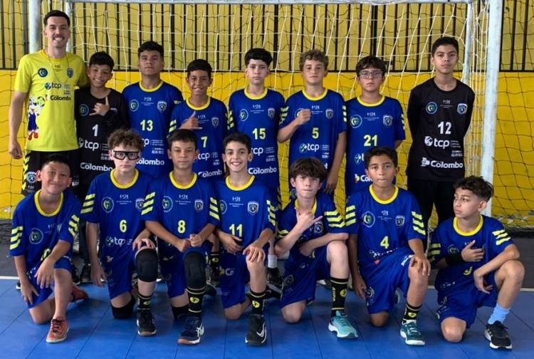 AHPA/SESPOR/SICOOB/Paranaguá celebra desempenho no Festival Paranaense de Handebol em Palmeira