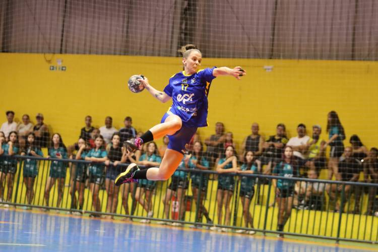 AHPA/SESPOR/SICOOB/Paranaguá domina em casa, vence tudo e avança com autoridade à semifinal do Paranaense de Handebol!