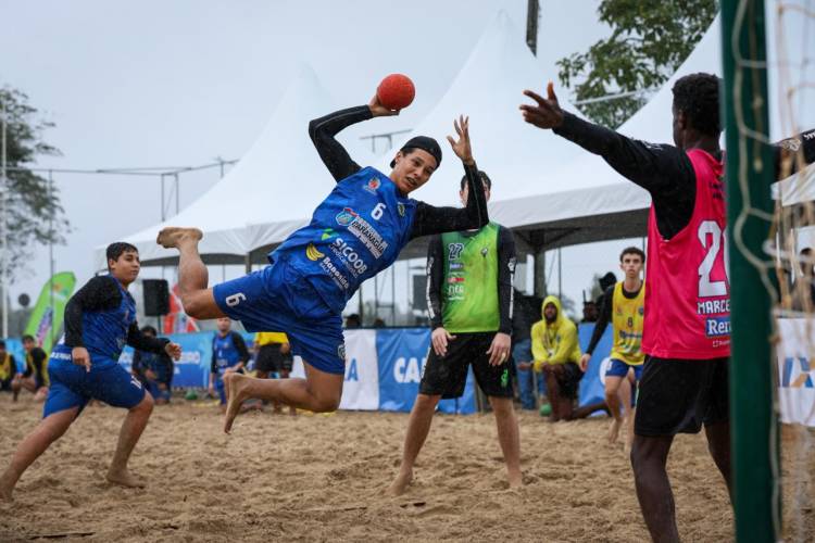 AHPA/SESPOR/SICOOB/Paranaguá conquista dois títulos e brilha na 2ª Etapa do Circuito Brasileiro de Handebol de Praia 2026