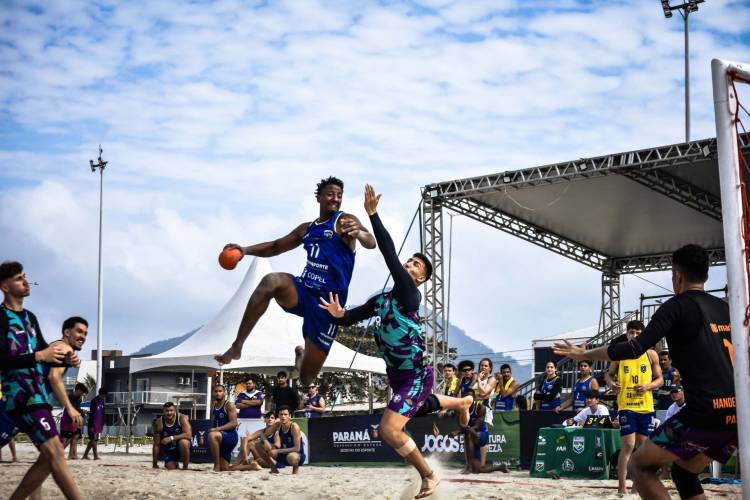 AHPA/SESPOR/SICOOB/Paranaguá disputa a 3ª etapa do Circuito Brasileiro de Handebol de Praia 2026 em Matinhos