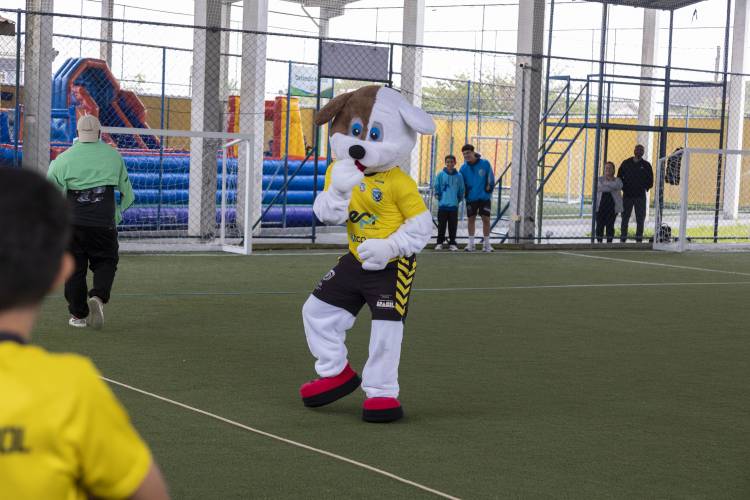 FESTHAND AHPA REÚNE CRIANÇAS EM TARDE DE ALEGRIA, DIVERSÃO E MUITO MINI-HANDEBOL