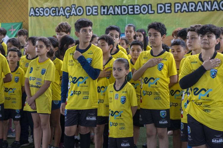 FESTHAND AHPA REÚNE CRIANÇAS EM TARDE DE ALEGRIA, DIVERSÃO E MUITO MINI-HANDEBOL